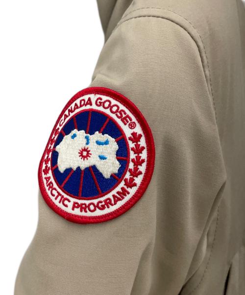 CANADA GOOSE（カナダグース）CANADA GOOSE (カナダグース) ダウンジャケット ベージュ サイズ:SIZE Sの古着・服飾アイテム