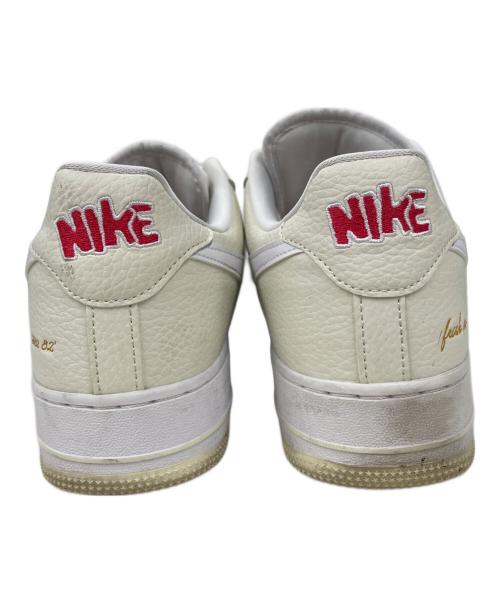 NIKE（ナイキ）NIKE (ナイキ) スニーカー アイボリー×ホワイト サイズ:27.5の古着・服飾アイテム