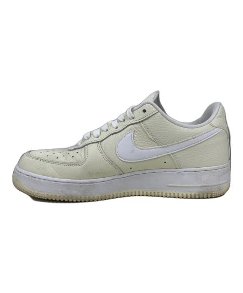 NIKE（ナイキ）NIKE (ナイキ) スニーカー アイボリー×ホワイト サイズ:27.5の古着・服飾アイテム