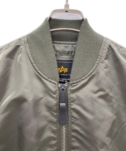 ALPHA INDUSTRIES（アルファインダストリーズ）ALPHA INDUSTRIES (アルファインダストリーズ) フライトジャケット オリーブ サイズ:SIZE　Mの古着・服飾アイテム