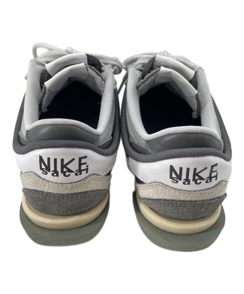 NIKE（ナイキ）NIKE (ナイキ) sacai (サカイ) ローカットスニーカー グレー サイズ:27cmの古着・服飾アイテム