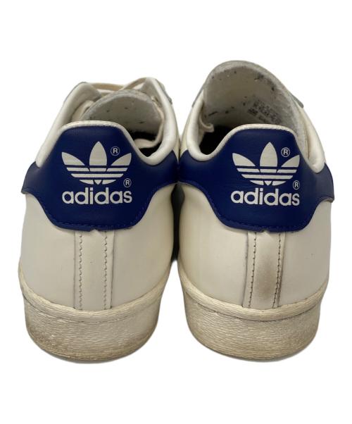 adidas（アディダス）adidas (アディダス) ローカットスニーカー ホワイト×ネイビー サイズ:28の古着・服飾アイテム