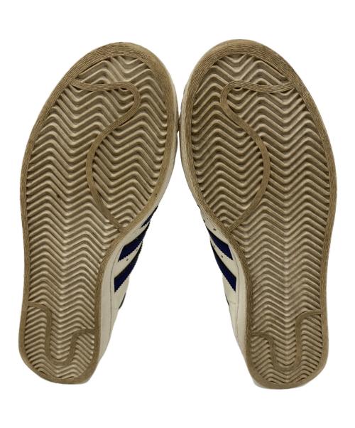 adidas（アディダス）adidas (アディダス) ローカットスニーカー ホワイト×ネイビー サイズ:28の古着・服飾アイテム