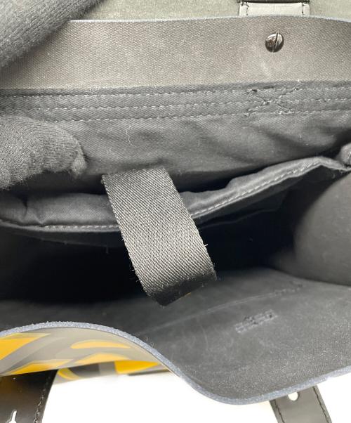 Dr.Martens（ドクターマーチン）Dr.Martens (ドクターマーチン) リュック ブラック×イエローの古着・服飾アイテム