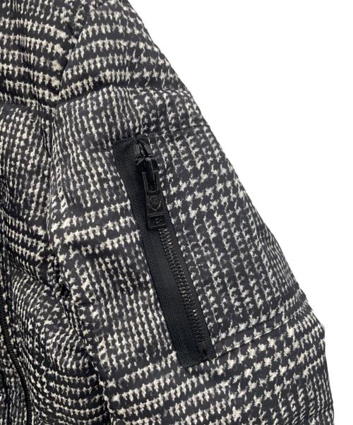 BLACK LABEL CRESTBRIDGE（ブラックレーベル クレストブリッジ）BLACK LABEL CRESTBRIDGE (ブラックレーベル クレストブリッジ) ダウンジャケット ホワイト×ブラック サイズ:Ｍの古着・服飾アイテム