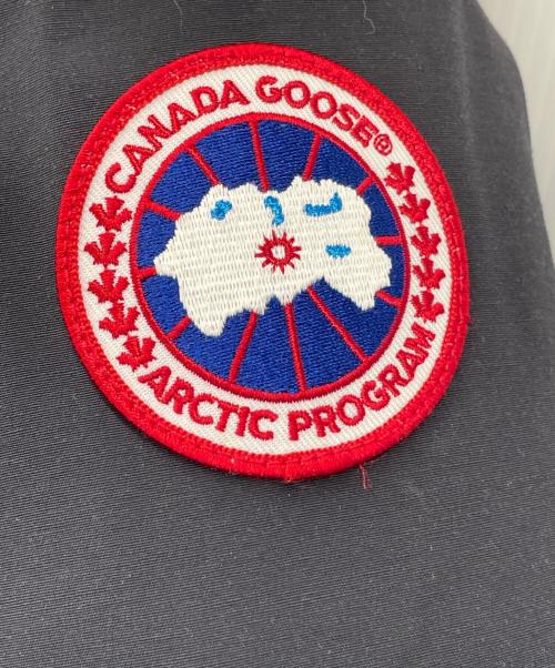 CANADA GOOSE（カナダグース）CANADA GOOSE (カナダグース) ダウンジャケット ネイビー サイズ:Ｍの古着・服飾アイテム