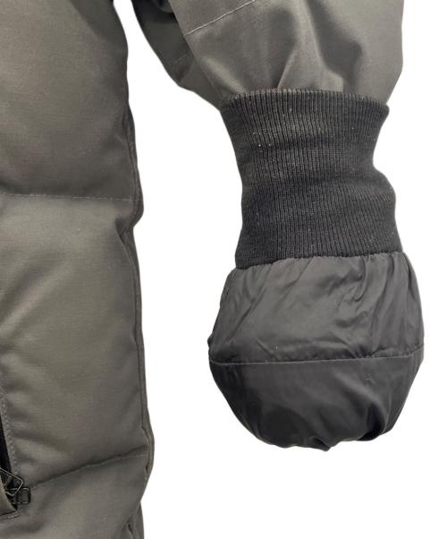 CANADA GOOSE（カナダグース）CANADA GOOSE (カナダグース) WYNDHAM PARKA グレー サイズ:Ｍの古着・服飾アイテム