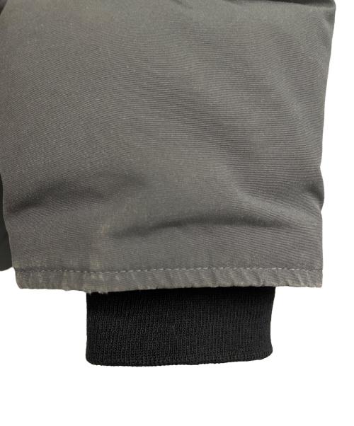 CANADA GOOSE（カナダグース）CANADA GOOSE (カナダグース) WYNDHAM PARKA グレー サイズ:Ｍの古着・服飾アイテム