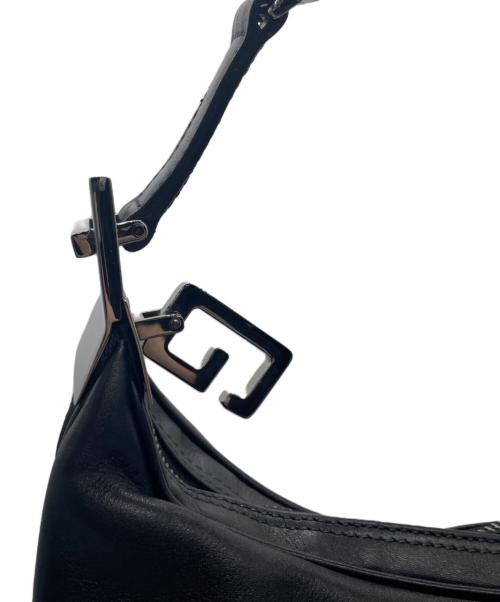 GUCCI（グッチ）GUCCI (グッチ) ショルダーバッグ ブラックの古着・服飾アイテム