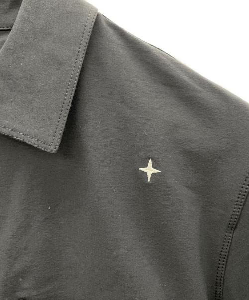 STONE ISLAND（ストーンアイランド）STONE ISLAND (ストーンアイランド) コンフォートフィットオーバーサイズシャツ ブラック サイズ:L 未使用品の古着・服飾アイテム