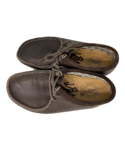 CLARKS（クラークス）CLARKS (クラークス) ワラビーシューズ ブラウン サイズ:25.5の古着・服飾アイテム