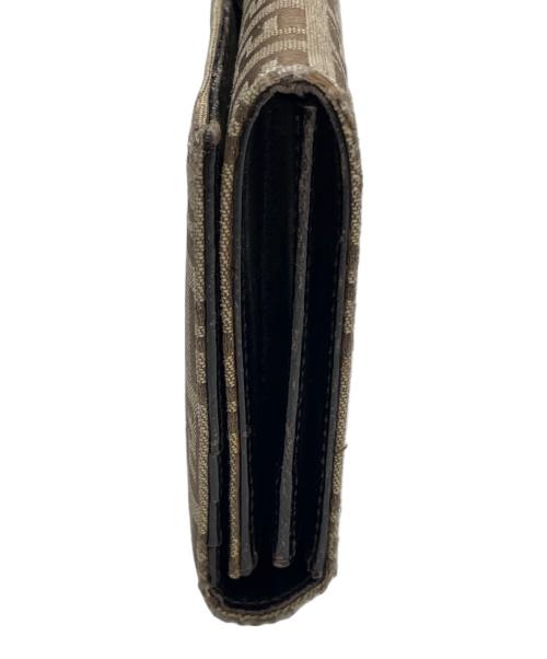 FENDI（フェンディ）FENDI (フェンディ) 2つ折り財布 ベージュの古着・服飾アイテム