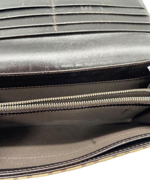 FENDI（フェンディ）FENDI (フェンディ) 2つ折り財布 ベージュの古着・服飾アイテム