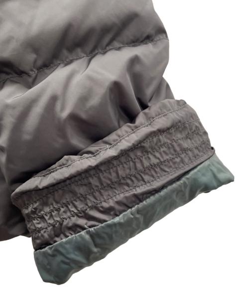 MONCLER（モンクレール）MONCLER (モンクレール) ダウンジャケット グレー サイズ:SIZE 2の古着・服飾アイテム