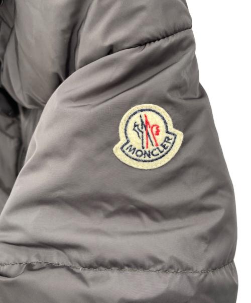 MONCLER（モンクレール）MONCLER (モンクレール) ダウンジャケット グレー サイズ:SIZE 2の古着・服飾アイテム