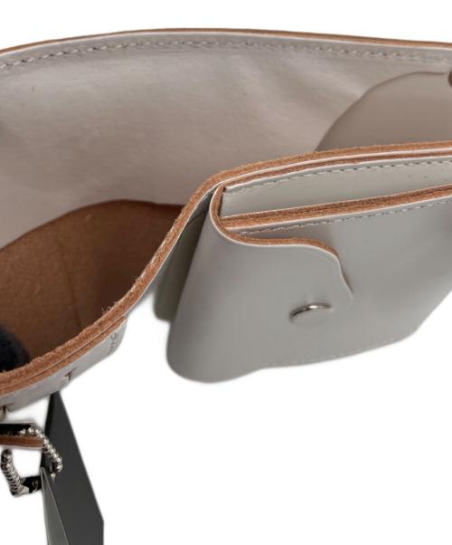 Igginbottom（イギンボトム）Igginbottom (イギンボトム) レザー財布 ホワイトの古着・服飾アイテム