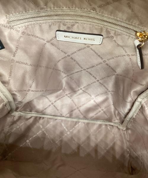 MICHAEL KORS（マイケルコース）MICHAEL KORS (マイケルコース) MAISIE 2 IN 1 ベージュの古着・服飾アイテム