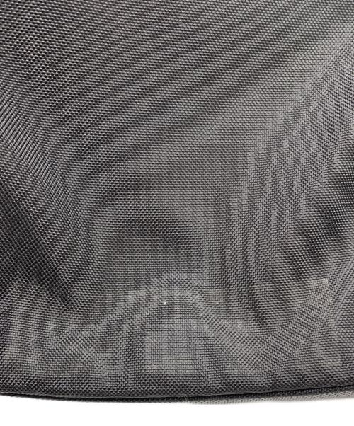 SUPREME（シュプリーム）SUPREME (シュプリーム) LACOSTE (ラコステ) ショルダーバッグ ブラックの古着・服飾アイテム