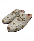 GUCCIグッチ）の古着「Princetown Embroidered Leather Slipper」｜ホワイト