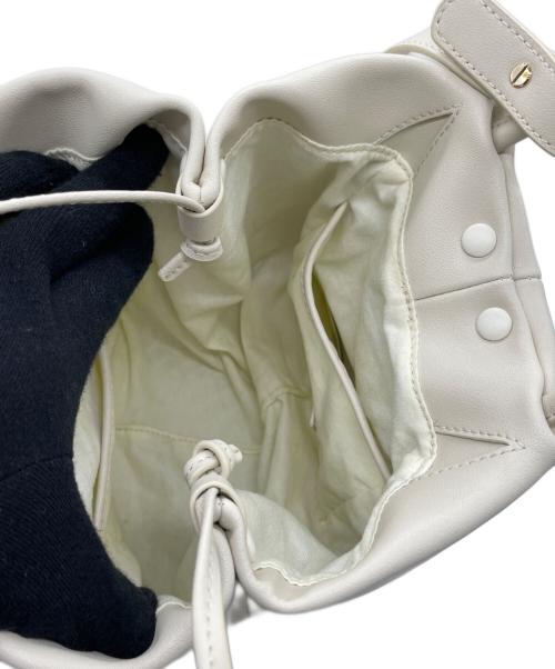 mica della valle（ミカ デラ ヴァッレ）mica della valle (ミカ デラ ヴァッレ) 2WAYショルダーバッグ ホワイトの古着・服飾アイテム