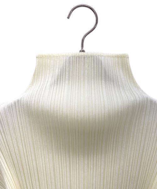 PLEATS PLEASE（プリーツプリーズ）PLEATS PLEASE (プリーツプリーズ) 長袖カットソー アイボリー サイズ:SIZE 3の古着・服飾アイテム