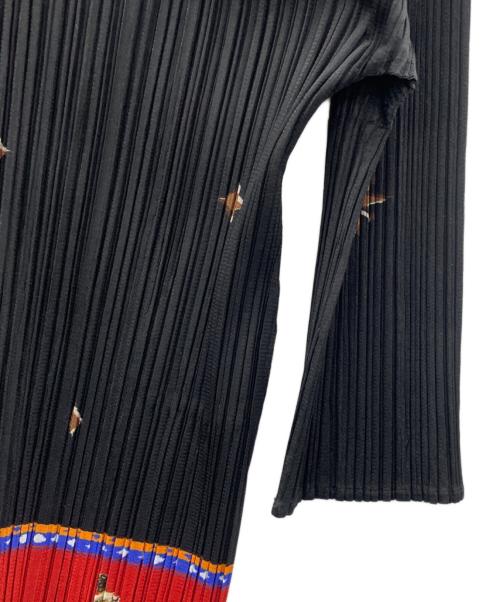 PLEATS PLEASE（プリーツプリーズ）PLEATS PLEASE (プリーツプリーズ) 薄手カーディガン レッド×ブラック サイズ:3の古着・服飾アイテム