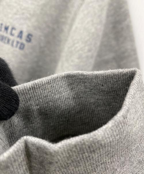 AVIREX（アヴィレックス）AVIREX (アヴィレックス) ミリタリーグラフィック クルーネック スウェット グレー サイズ:XL 未使用品の古着・服飾アイテム