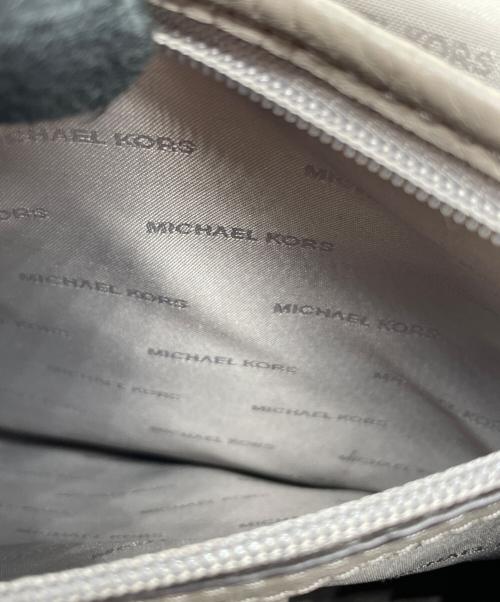 MICHAEL KORS（マイケル・コース）MICHAEL KORS (マイケル・コース) リュック グレーの古着・服飾アイテム