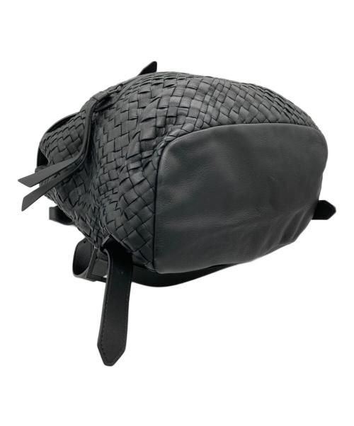 FALORNI（ファロルニ）FALORNI (ファロルニ) 編み込みレザーリュック ブラックの古着・服飾アイテム