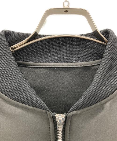 maison de Dolce.（メゾンドドルチェ）maison de Dolce. (メゾンドドルチェ) グロッシーブルゾン ブラック サイズ:FREEの古着・服飾アイテム