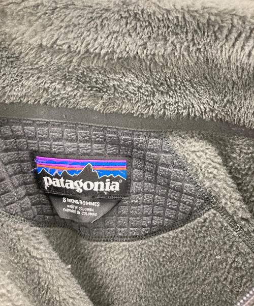 Patagonia（パタゴニア）Patagonia (パタゴニア) R2ジャケット グレー サイズ:Sの古着・服飾アイテム