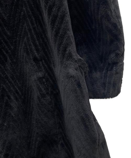 VERSACE JEANS COUTURE（ヴェルサーチ ジーンズクチュール）VERSACE JEANS COUTURE (ヴェルサーチ ジーンズクチュール) ファーコート ブラック サイズ:Ｍの古着・服飾アイテム