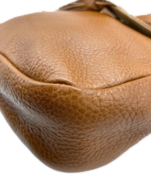 IL BISONTE（イル ビゾンテ）IL BISONTE (イル ビゾンテ) タッセル付ショルダーバッグ ブラウンの古着・服飾アイテム