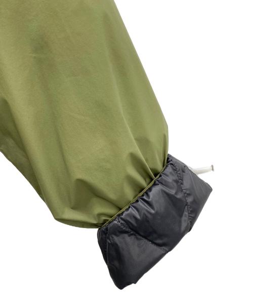 MAMMUT（マムート）MAMMUT (マムート) ノーカラーダウンジャケット ブラック×オリーブ サイズ:Ｍの古着・服飾アイテム