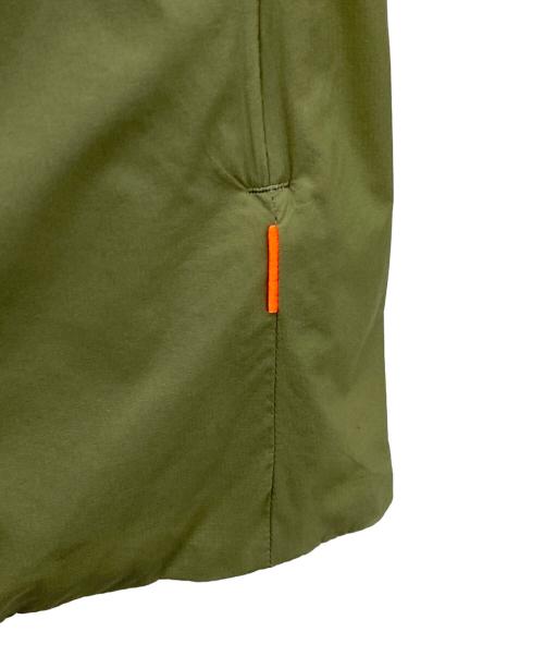 MAMMUT（マムート）MAMMUT (マムート) ノーカラーダウンジャケット ブラック×オリーブ サイズ:Ｍの古着・服飾アイテム