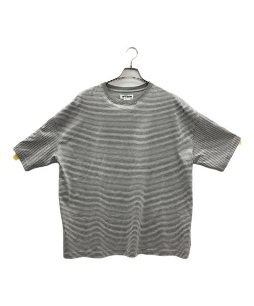 TTT MSW（ティー）TTT MSW (ティー) 半袖カットソー ホワイト×グレー サイズ:XL 未使用品の古着・服飾アイテム