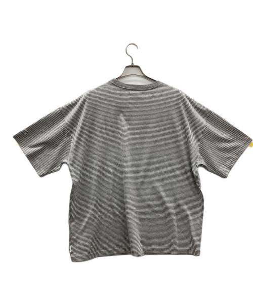 TTT MSW（ティー）TTT MSW (ティー) 半袖カットソー ホワイト×グレー サイズ:XL 未使用品の古着・服飾アイテム