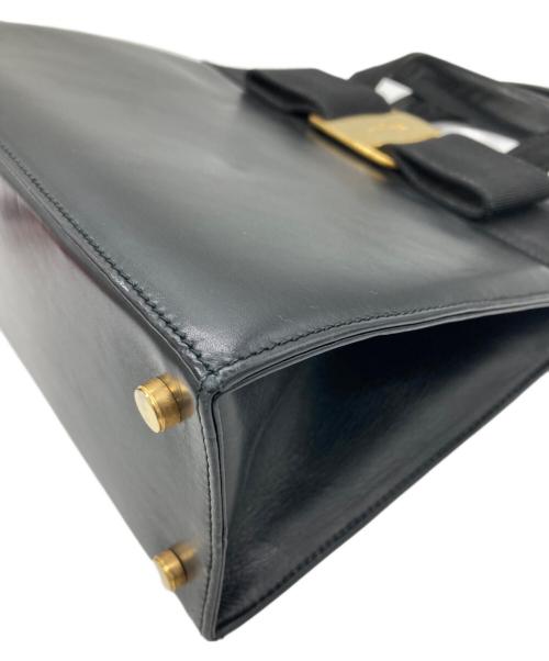 Ferragamo（フェラガモ）Ferragamo (フェラガモ) ハンドバッグ ブラックの古着・服飾アイテム