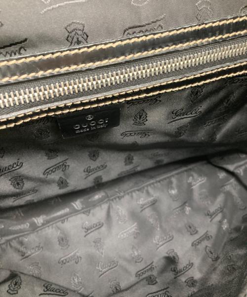 GUCCI（グッチ）GUCCI (グッチ) エナメルメッセンジャーバッグ ブラックの古着・服飾アイテム