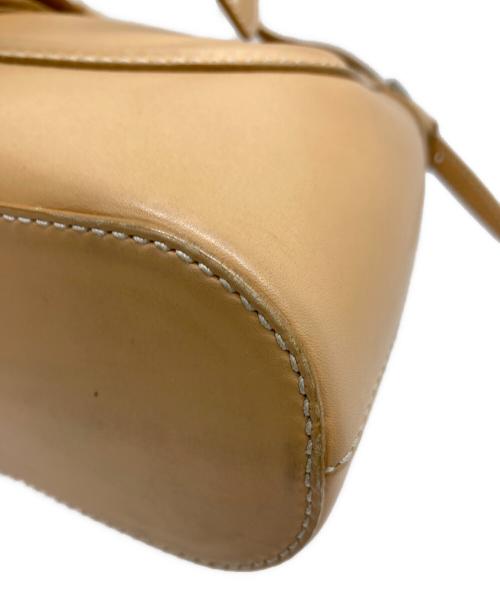 TOD'S（トッズ）TOD'S (トッズ) ハンドバッグ ベージュの古着・服飾アイテム