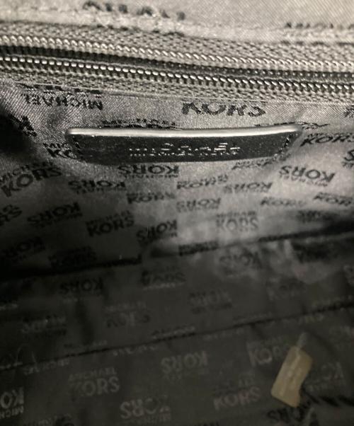 MICHAEL KORS（マイケルコース）MICHAEL KORS (マイケルコース) ショルダーバッグ ブラックの古着・服飾アイテム