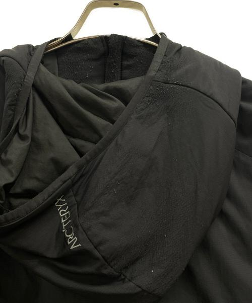 ARC'TERYX（アークテリクス）ARC'TERYX (アークテリクス) ATOM HOODY ARC'TERYX ブラック サイズ:XLの古着・服飾アイテム