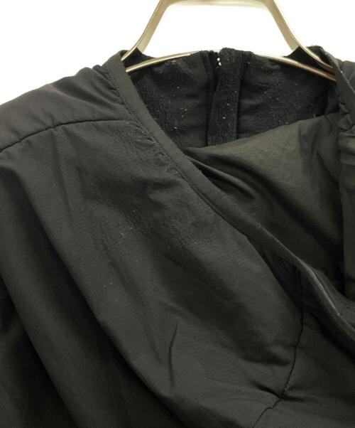 ARC'TERYX（アークテリクス）ARC'TERYX (アークテリクス) ATOM HOODY ARC'TERYX ブラック サイズ:XLの古着・服飾アイテム