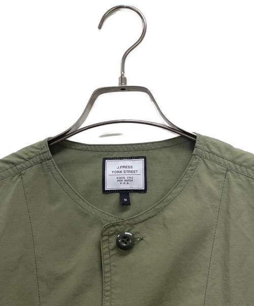 J.PRESS（ジェイプレス）J.PRESS (ジェイプレス) ノーカラージャケット オリーブ サイズ:Mの古着・服飾アイテム