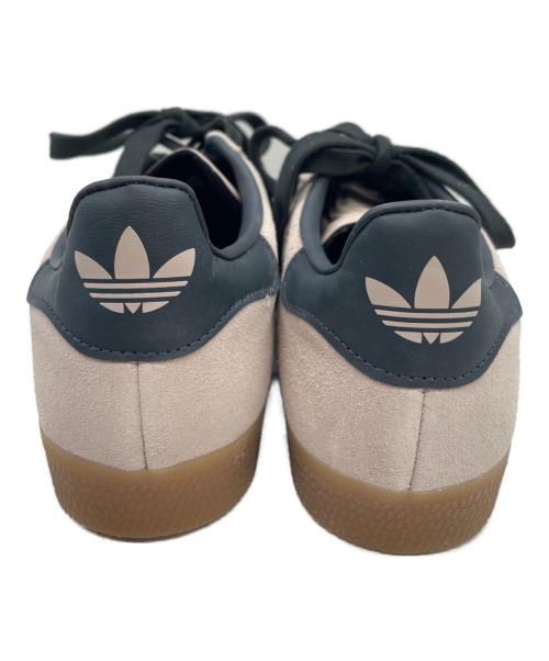 adidas（アディダス）adidas (アディダス) GAZELLE ベージュ サイズ:22.5cmの古着・服飾アイテム