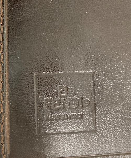 FENDI（フェンディ）FENDI (フェンディ) 2つ折り財布 ブラウンの古着・服飾アイテム