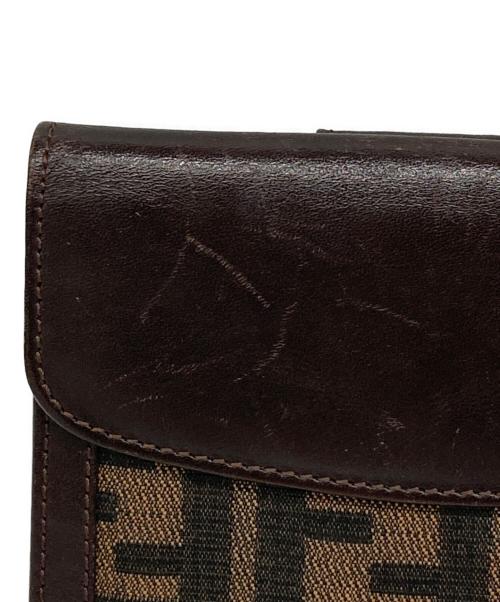 FENDI（フェンディ）FENDI (フェンディ) 2つ折り財布 ブラウンの古着・服飾アイテム