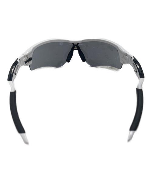 OAKLEY（オークリー）OAKLEY (オークリー) スポーツサングラス ホワイト×ブラックの古着・服飾アイテム