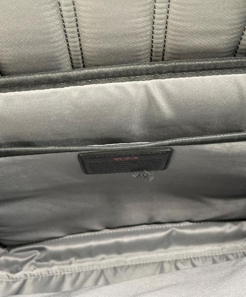 TUMI（トゥミ）TUMI (トゥミ) スリム・エクスパンダブル・ブリーフ・パック ブラックの古着・服飾アイテム