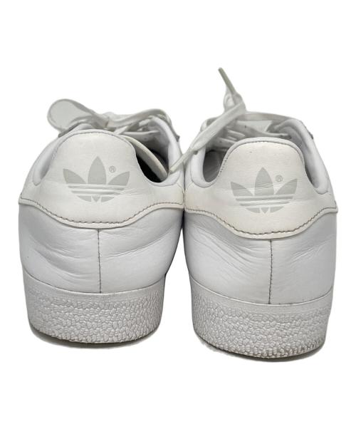 adidas（アディダス）adidas (アディダス) ガッツレー ホワイト サイズ:24cmの古着・服飾アイテム